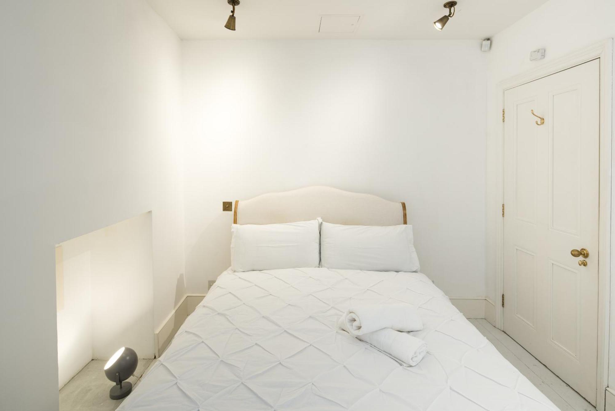 Charming 2-Bed Flat In The Heart Of Nottinghill - Steps From Portobello Rd Market And Nottinghill Bookshop Apartamento Londres Exterior foto